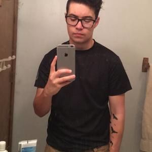 Meet your Posher, Dillon